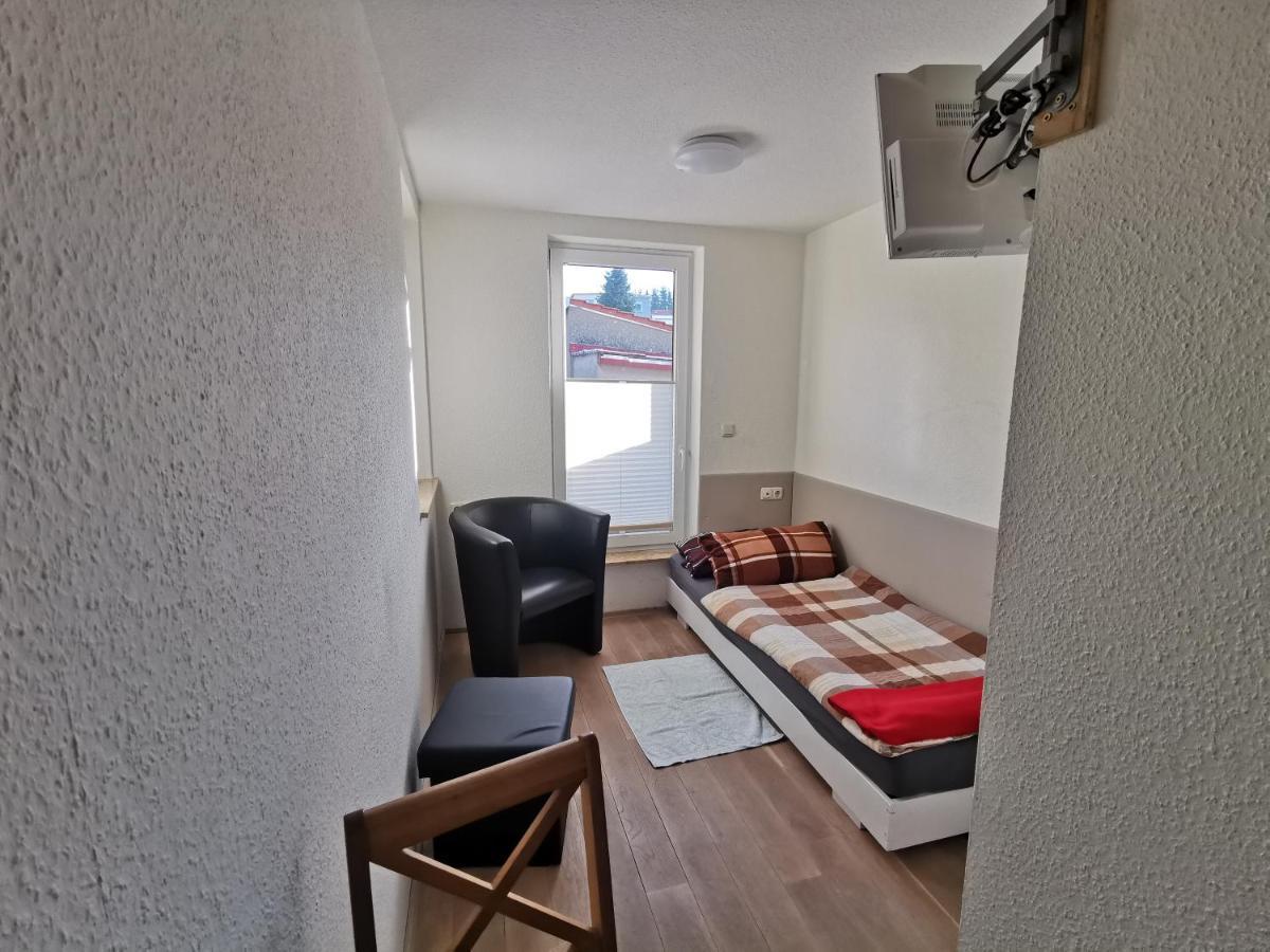 Ferienwohnung Und Pension Guertler Werdau Eksteriør bilde